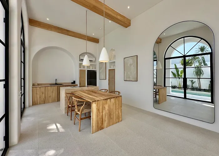 Villa The Young - Dolce, Bingin *